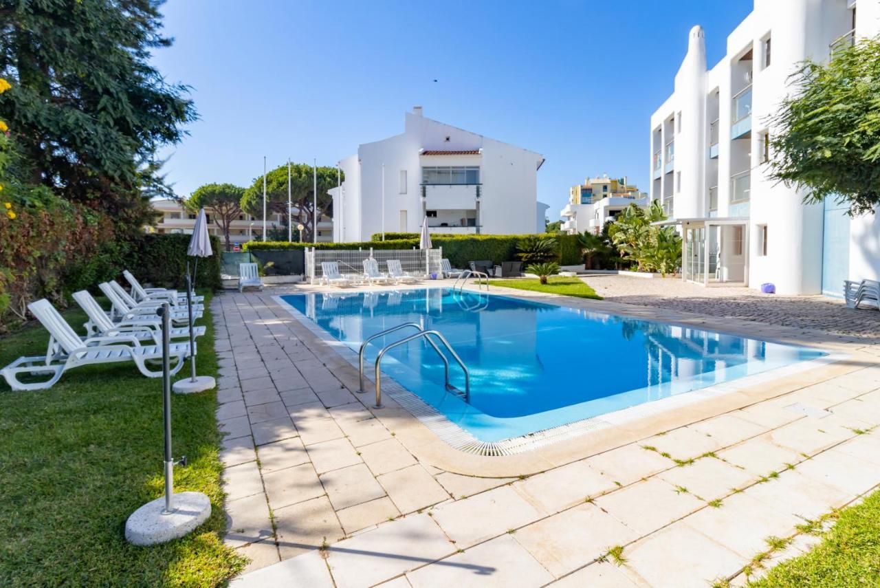 Zarco - Cosy Apartment In Vilamoura With A Balcony With View To The 2 Swimming Pools - Near The Beach & The Marina Quarteira Εξωτερικό φωτογραφία